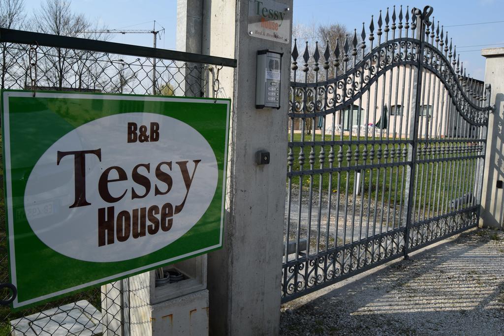 Casa Vacanza E Per Lavoro Tessyhouse Spinea Exterior foto